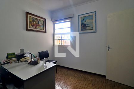 Casa à venda com 171m², 3 quartos e 2 vagasQuarto 2