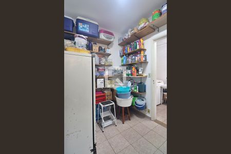 Casa à venda com 171m², 3 quartos e 2 vagasQuarto de Serviço