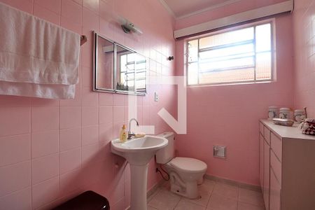 Casa à venda com 171m², 3 quartos e 2 vagasBanheiro Social