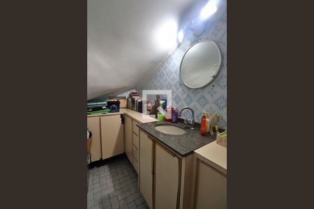 Casa à venda com 171m², 3 quartos e 2 vagasLavabo