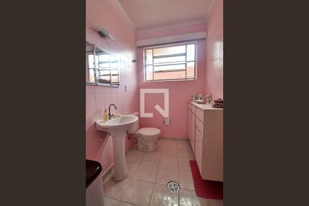 Casa à venda com 171m², 3 quartos e 2 vagasBanheiro Social