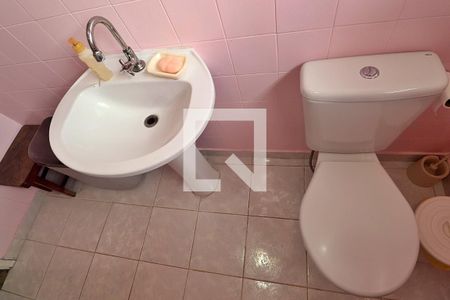 Casa à venda com 171m², 3 quartos e 2 vagasBanheiro Social