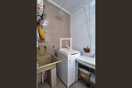 Casa à venda com 171m², 3 quartos e 2 vagasÁrea de Serviço