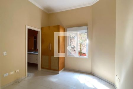 Casa de condomínio à venda com 1400m², 5 quartos e 6 vagasSuíte 4