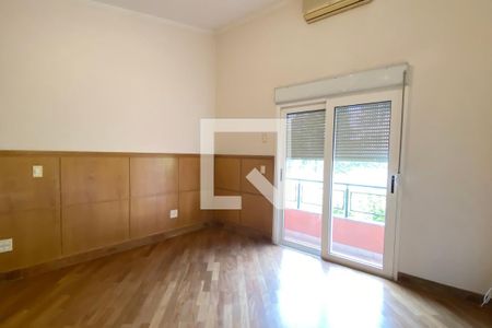 Casa de condomínio à venda com 1400m², 5 quartos e 6 vagasSuíte 2