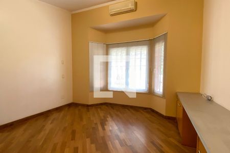 Casa de condomínio à venda com 1400m², 5 quartos e 6 vagasSuíte 3