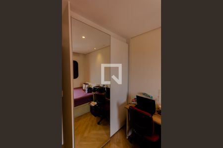 Apartamento à venda com 140m², 3 quartos e 2 vagas Apartamento à venda com 140m², 3 quartos e 2 vagasArmário