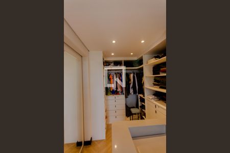 Apartamento à venda com 140m², 3 quartos e 2 vagas Apartamento à venda com 140m², 3 quartos e 2 vagasBanheiro da Suíte 2