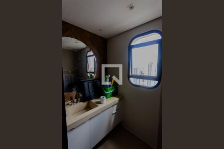 Apartamento à venda com 140m², 3 quartos e 2 vagas Apartamento à venda com 140m², 3 quartos e 2 vagasBanheiro da Suíte 1