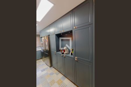 Apartamento à venda com 140m², 3 quartos e 2 vagas Apartamento à venda com 140m², 3 quartos e 2 vagasArmário