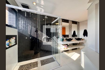 Apartamento à venda com 160m², 3 quartos e 3 vagas Apartamento à venda com 160m², 3 quartos e 3 vagasBanheiro suíte 3