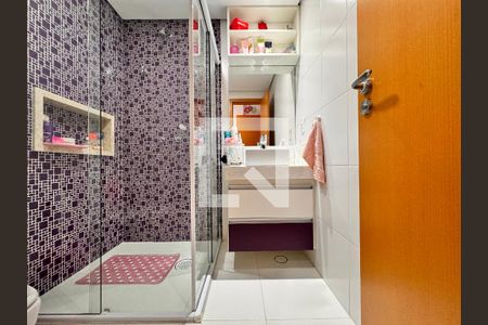 Apartamento à venda com 160m², 3 quartos e 3 vagas Apartamento à venda com 160m², 3 quartos e 3 vagasBanheiro da suíte 1