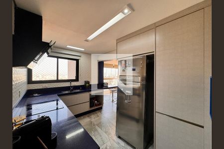 Apartamento à venda com 160m², 3 quartos e 3 vagas Apartamento à venda com 160m², 3 quartos e 3 vagasCozinha