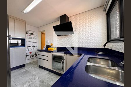 Apartamento à venda com 160m², 3 quartos e 3 vagas Apartamento à venda com 160m², 3 quartos e 3 vagasCozinha