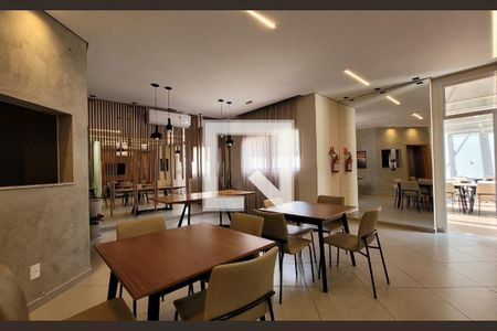 Apartamento à venda com 160m², 3 quartos e 3 vagas Apartamento à venda com 160m², 3 quartos e 3 vagasÁrea comum - Salão de festas