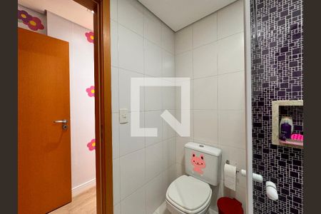 Apartamento à venda com 160m², 3 quartos e 3 vagas Apartamento à venda com 160m², 3 quartos e 3 vagasBanheiro da suíte 1