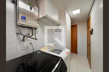 Apartamento à venda com 160m², 3 quartos e 3 vagas Apartamento à venda com 160m², 3 quartos e 3 vagasLavanderia