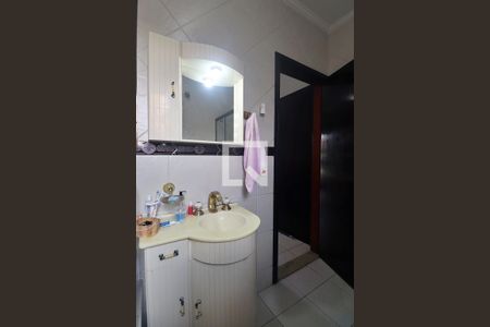 Casa à venda com 140m², 3 quartos e 3 vagasBanheiro da Suíte 2