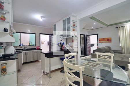 Casa à venda com 140m², 3 quartos e 3 vagasCozinha