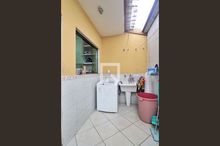 Casa à venda com 140m², 3 quartos e 3 vagasÁrea de Serviço