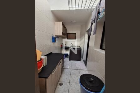 Casa de condomínio à venda com 167m², 3 quartos e 2 vagas