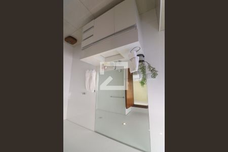 Casa à venda com 277m², 4 quartos e 5 vagasBanheiro Quarto 2