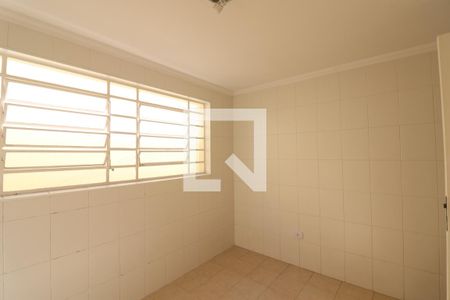 Casa à venda com 277m², 4 quartos e 5 vagasCozinha 2