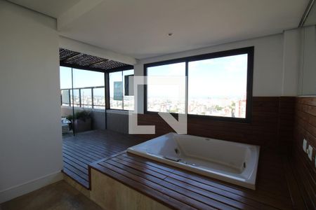 Apartamento para alugar com 280m², 3 quartos e 3 vagasJacuzzi