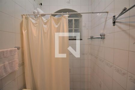 Casa à venda com 77m², 2 quartos e 1 vagaBanheiro