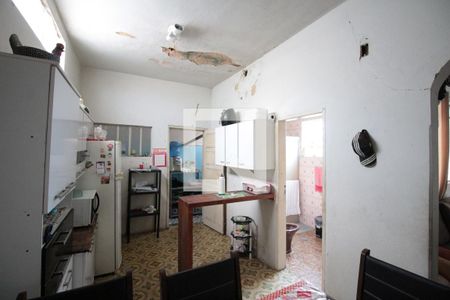 Casa à venda com 360m², 6 quartos e 1 vagaCasa 3 - Cozinha