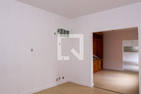 Casa à venda com 180m², 4 quartos e 7 vagas Casa à venda com 180m², 4 quartos e 7 vagasSala 3 (2º Andar)