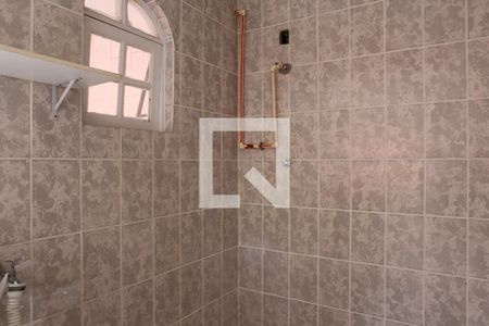 Casa à venda com 180m², 4 quartos e 7 vagas Casa à venda com 180m², 4 quartos e 7 vagasBanheiro do Quarto da Varanda Gourmet - Suíte (2º Andar)