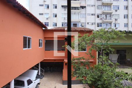 Casa à venda com 180m², 4 quartos e 7 vagas Casa à venda com 180m², 4 quartos e 7 vagasVista do Quarto 1 - Suíte (2º Andar)
