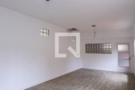 Casa à venda com 180m², 4 quartos e 7 vagas Casa à venda com 180m², 4 quartos e 7 vagasSala 1 (2º Andar)