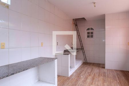 Casa à venda com 180m², 4 quartos e 7 vagas Casa à venda com 180m², 4 quartos e 7 vagasVaranda Gourmet (2º Andar)