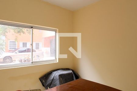 Casa à venda com 180m², 4 quartos e 7 vagas Casa à venda com 180m², 4 quartos e 7 vagasQuarto de Serviço (1º Andar)