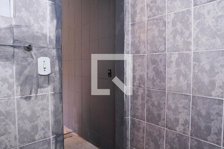 Casa à venda com 180m², 4 quartos e 7 vagas Casa à venda com 180m², 4 quartos e 7 vagasBanheiro de Serviço (1º Andar)