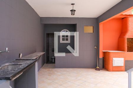 Casa à venda com 180m², 4 quartos e 7 vagas Casa à venda com 180m², 4 quartos e 7 vagasVaranda Gourmet (1º Andar)