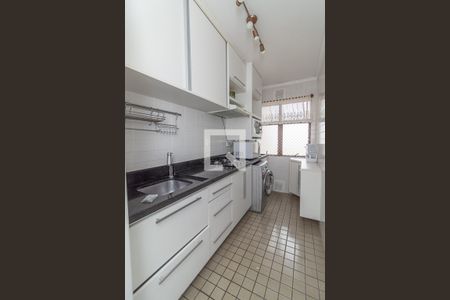 Apartamento à venda com 70m², 3 quartos e 1 vaga Apartamento à venda com 70m², 3 quartos e 1 vagaCozinha e Área de Serviço