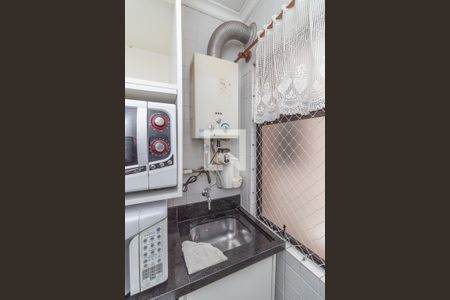 Apartamento à venda com 70m², 3 quartos e 1 vaga Apartamento à venda com 70m², 3 quartos e 1 vagaCozinha e Área de Serviço