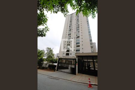 Apartamento para alugar com 38m², 1 quarto e 1 vagaFachada e portaria