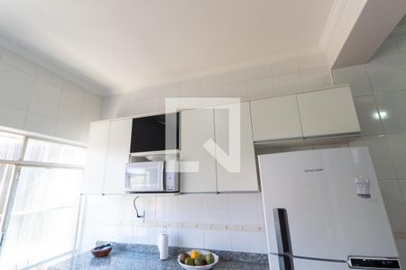 Casa à venda com 160m², 3 quartos e 1 vagaCozinha - Armários