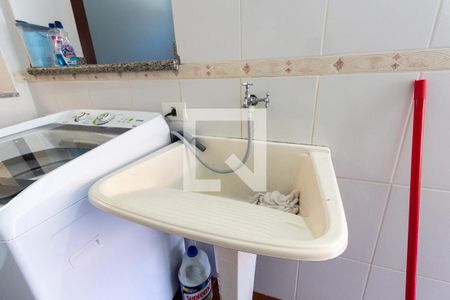 Casa à venda com 160m², 3 quartos e 1 vagaLavanderia