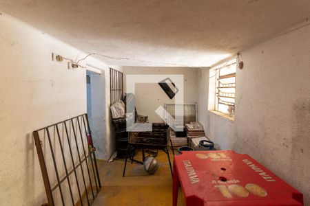 Casa à venda com 160m², 3 quartos e 1 vagaPorão