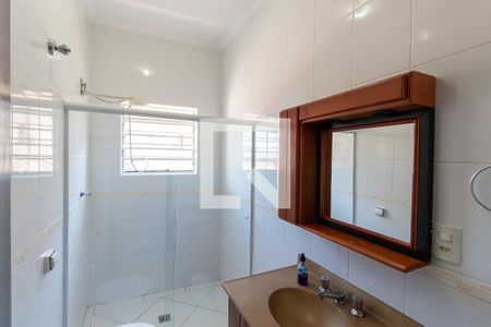 Casa à venda com 160m², 3 quartos e 1 vagaBanheiro 2