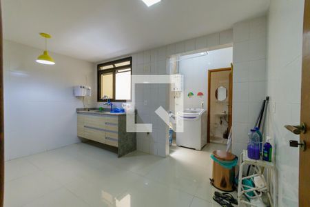 Apartamento à venda com 160m², 3 quartos e 2 vagasCozinha