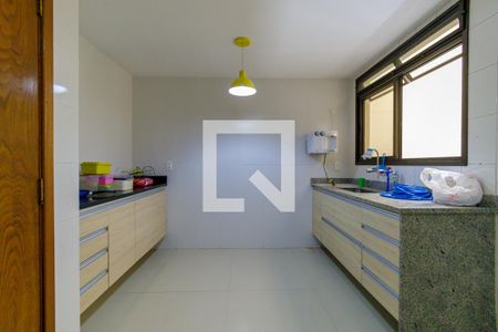Apartamento à venda com 160m², 3 quartos e 2 vagasCozinha