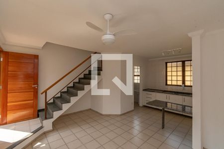 Sala de Estar/Jantar de casa de condomínio para alugar com 2 quartos, 60m² em Residencial Burato, Campinas