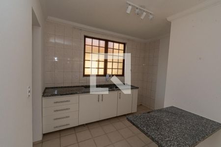 Cozinha  de casa de condomínio para alugar com 2 quartos, 60m² em Residencial Burato, Campinas