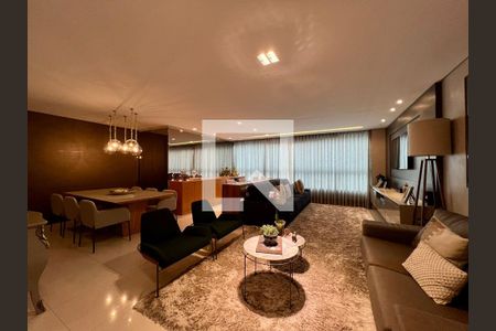 Apartamento à venda com 155m², 4 quartos e 4 vagasSala